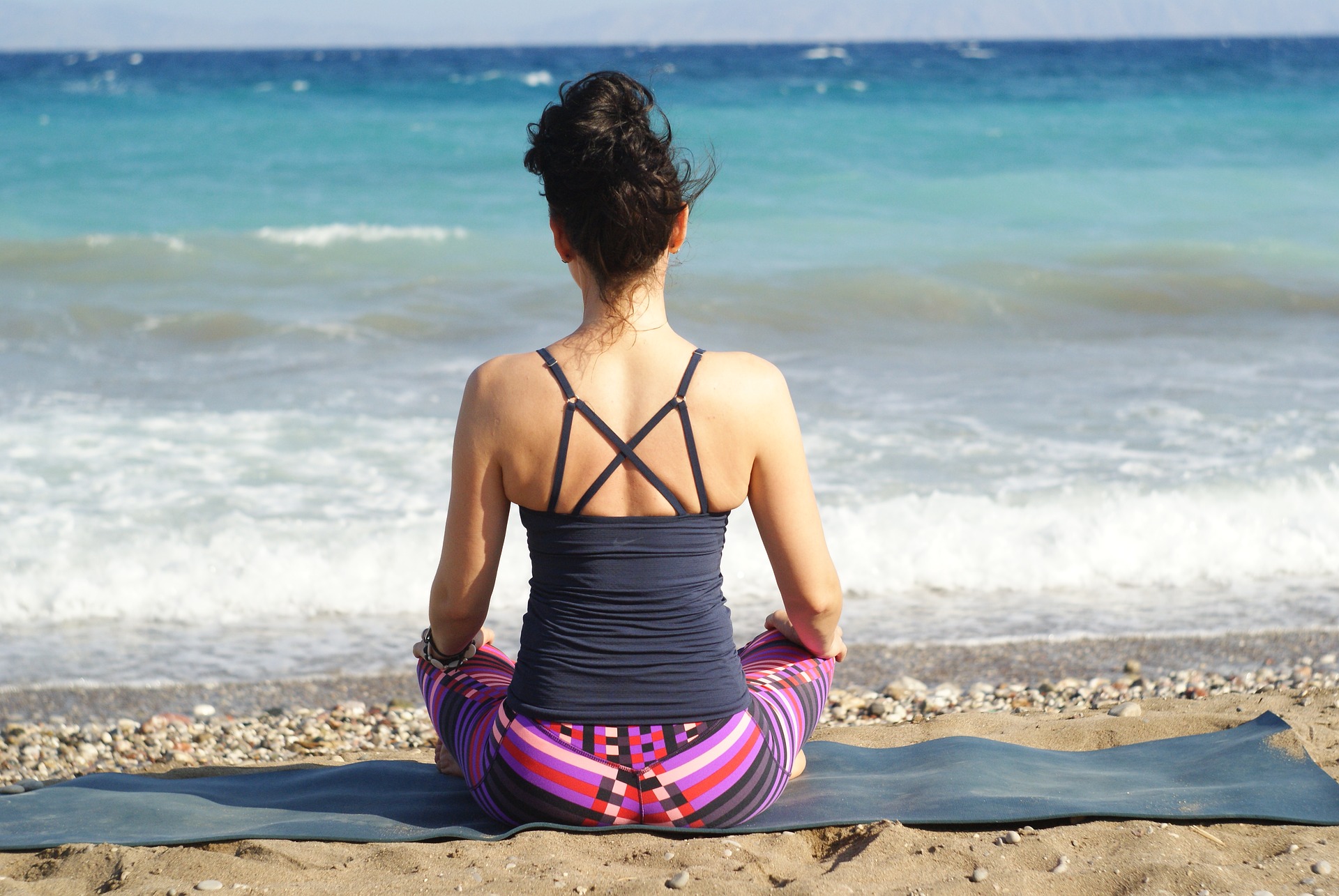 Podle průzkumu Tima Ferrise používá různé meditační techniky přes 80% úspěšných lidí k navození fyzické a duševní pohody (Public Domain)