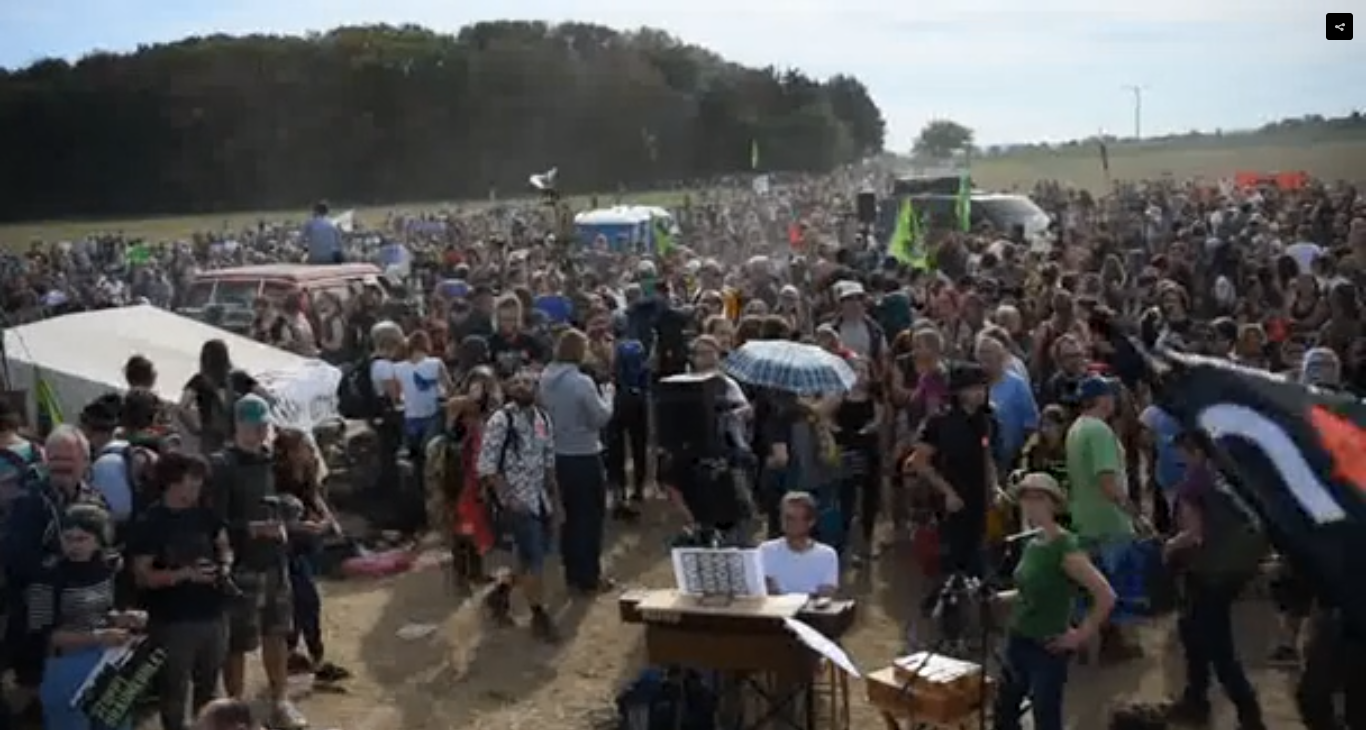 20180918-les-hambacher-nemecko-boj-vytezeni-ochranci3